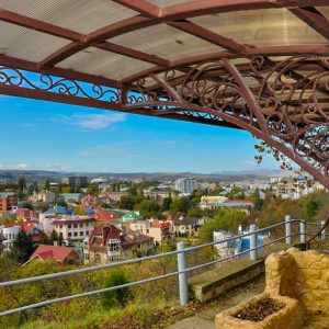 Беседка в санатории Джинал в городе Кисловодске - фотография