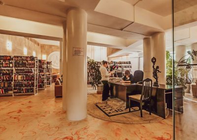 Библиотека в санатории Джинал в городе Кисловодске - фотография