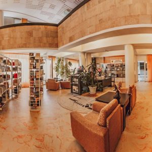 Библиотека в санатории Джинал в городе Кисловодске - фотография