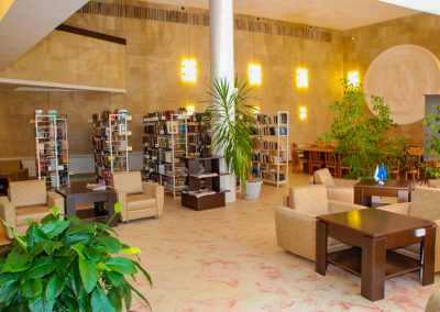 Библиотека в санатории Джинал в городе Кисловодске - фотография