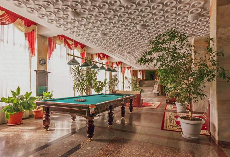 Бильярд в санатории Джинал в городе Кисловодске - фотография