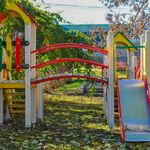 Детская площадка в санатории Джинал в городе Кисловодске - фотография