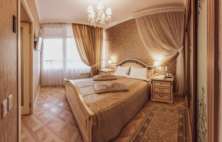 Номер двухместный двухкомнатный дабл премиум в санатории Джинал в городе Кисловодске - фотография