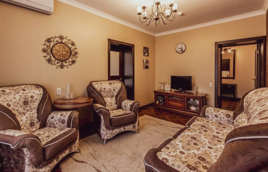 Номер двухместный двухкомнатный дабл премиум в санатории Джинал в городе Кисловодске - фотография