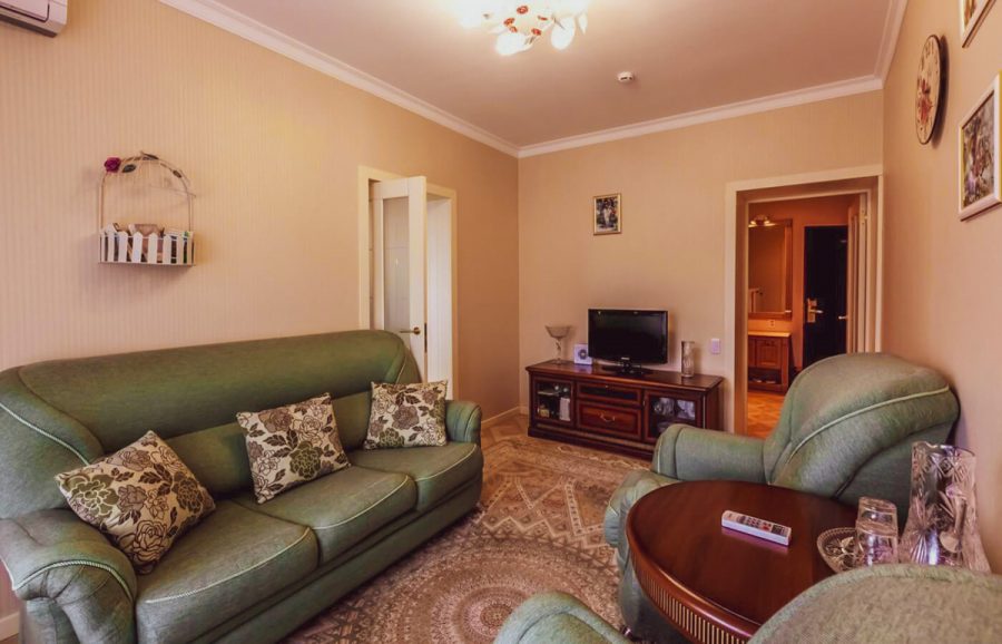 Номер двухместный двухкомнатный дабл премиум в санатории Джинал в городе Кисловодске - фотография