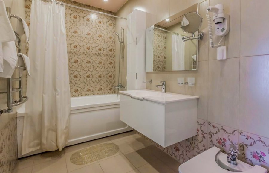 Номер двухместный двухкомнатный дабл премиум в санатории Джинал в городе Кисловодске - фотография