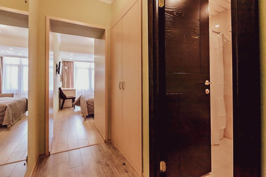 Номер двухместный дабл комфорт в санатории Джинал в городе Кисловодске - фотография