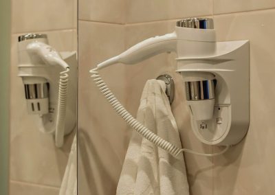 Номер двухместный дабл комфорт в санатории Джинал в городе Кисловодске - фотография