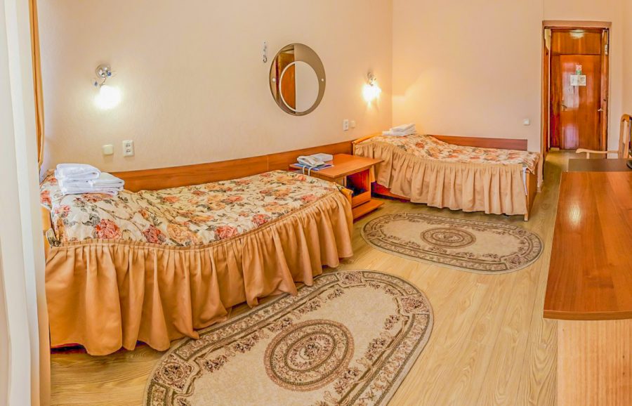 Номер двухместный твин стандарт в санатории Джинал в городе Кисловодске - фотография