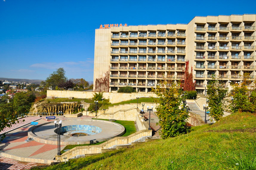 Санаторий Джинал в городе Кисловодск - фотография