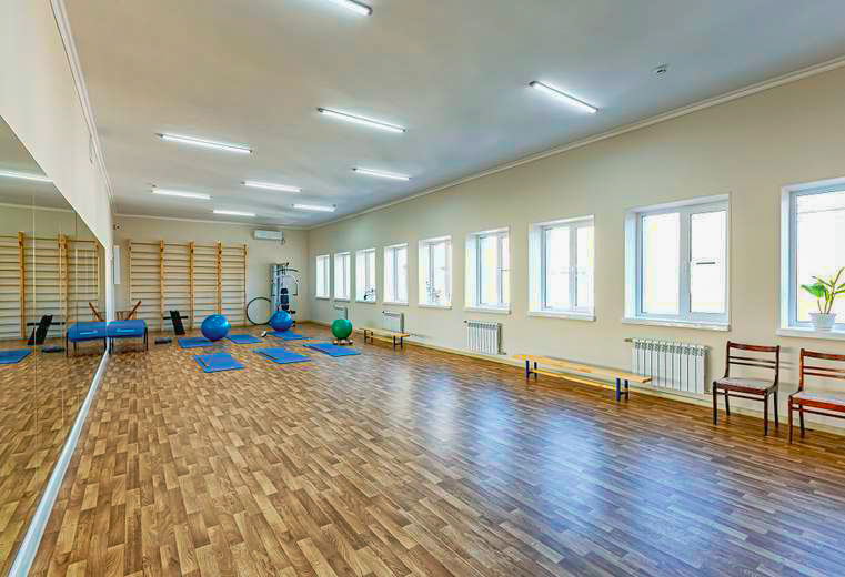 Гимнастический зал в санатории Джинал в городе Кисловодске - фотография