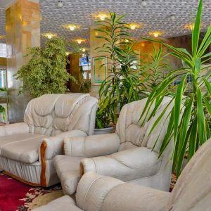 Холл в санатории Джинал в городе Кисловодске - фотография