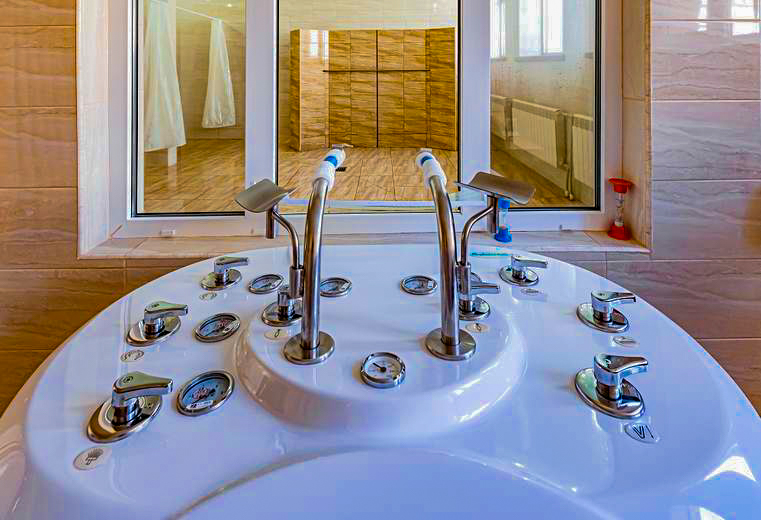 Душ Шарко в санатории Джинал в городе Кисловодске - фотография