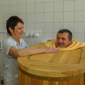 Кедровая бочка в санатории Джинал в городе Кисловодске - фотография