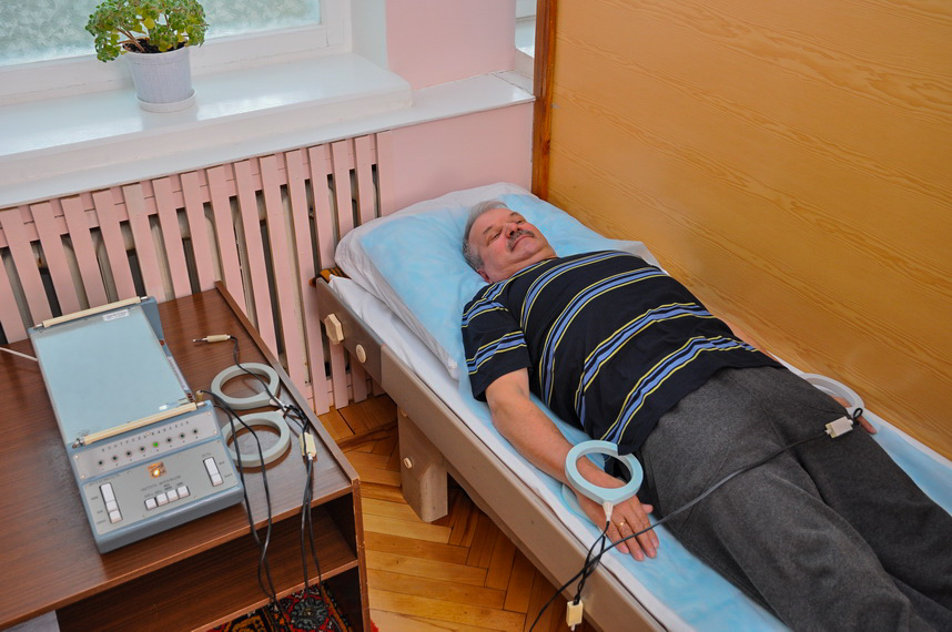 Физиотерапия Сухое вытяжение позвоночника на аппарате Ормед в санатории Джинал в городе Кисловодске - фотография