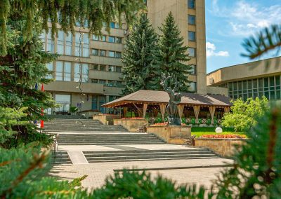 Летнее кафе в санатории Джинал в городе Кисловодске - фотография