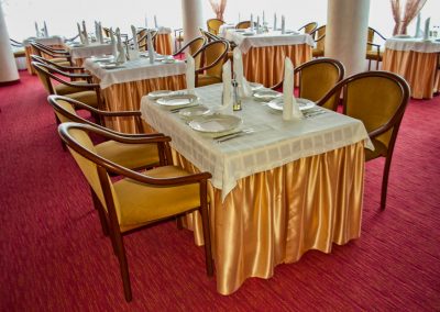 Ресторан в санатории Джинал в городе Кисловодске - фотография