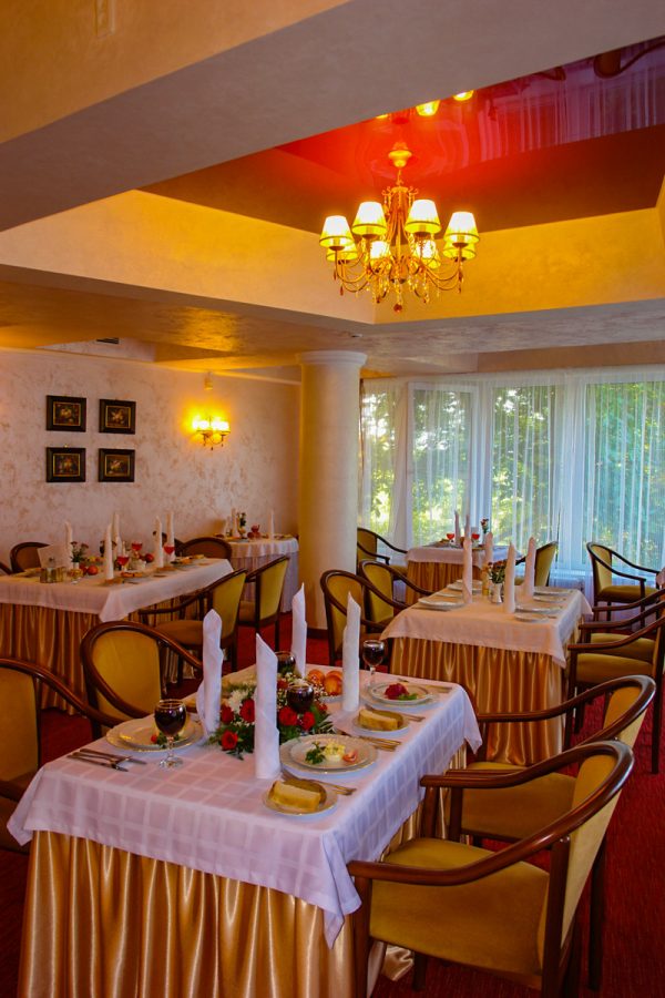 Ресторан в санатории Джинал в городе Кисловодске - фотография