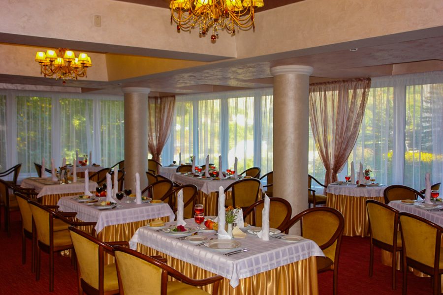 Ресторан в санатории Джинал в городе Кисловодске - фотография