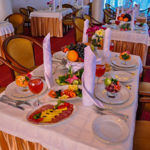 Ресторан в санатории Джинал в городе Кисловодске - фотография