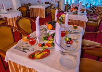 Ресторан в санатории Джинал в городе Кисловодске - фотография