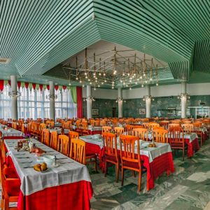 Столовая в санатории Джинал в городе Кисловодске - фотография