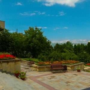 Территория в санатории Джинал в городе Кисловодске - фотография