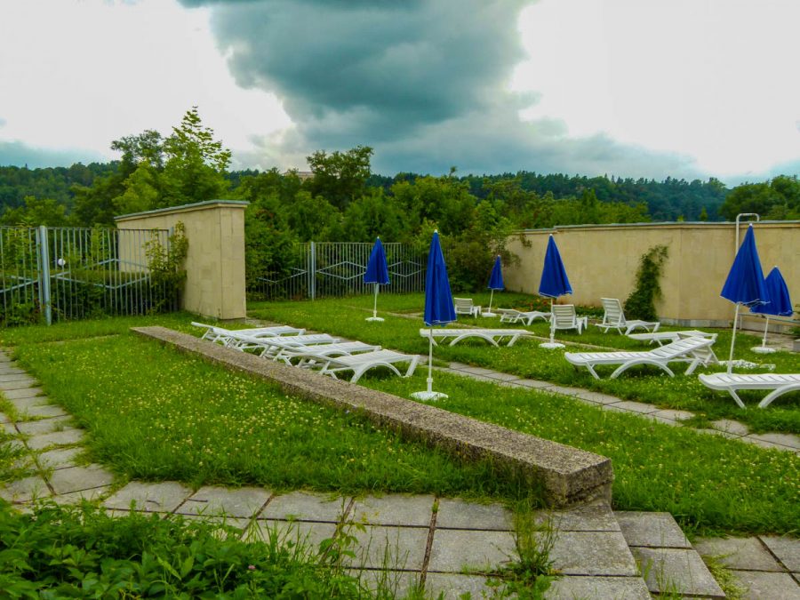 Летний солярий в санатории Джинал в городе Кисловодске - фотография