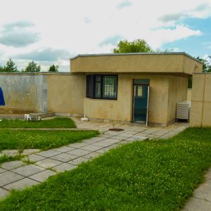 Территория в санатории Джинал в городе Кисловодске - фотография
