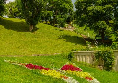 Территория в санатории Джинал в городе Кисловодске - фотография