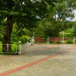 Территория в санатории Джинал в городе Кисловодске - фотография