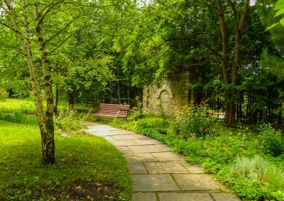 Территория в санатории Джинал в городе Кисловодске - фотография