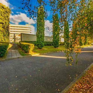 Территория в санатории Джинал в городе Кисловодске - фотография