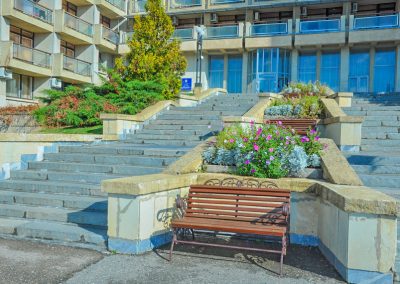 Территория в санатории Джинал в городе Кисловодске - фотография