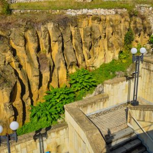 Территория в санатории Джинал в городе Кисловодске - фотография