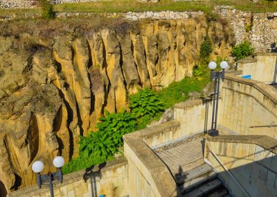 Территория в санатории Джинал в городе Кисловодске - фотография