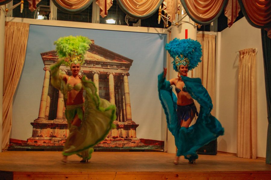 Развлекательная программа в ресторане в санатории Джинал в городе Кисловодске - фотография