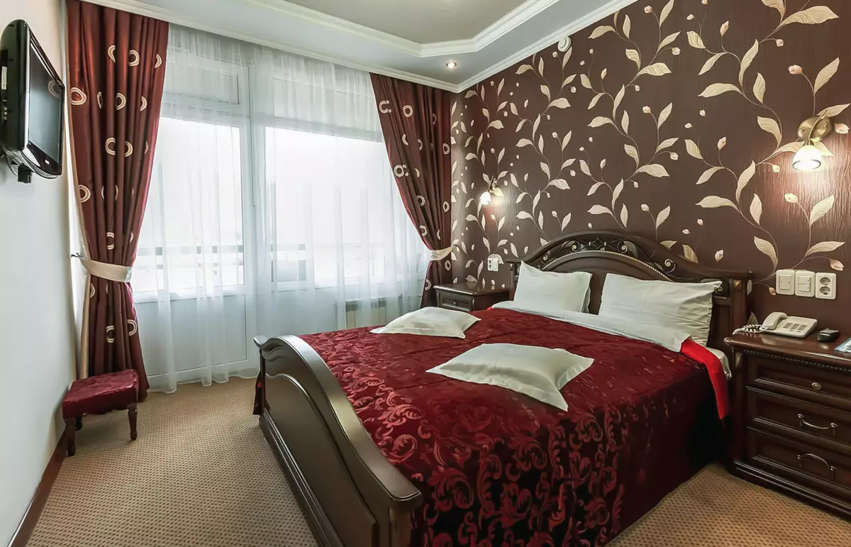 Номер двухместный двухкомнатный дабл премиум в санатории Джинал в городе Кисловодске - фотография