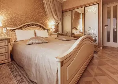 Номер двухместный двухкомнатный дабл премиум в санатории Джинал в городе Кисловодске - фотография