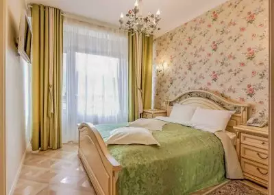 Номер двухместный двухкомнатный дабл премиум в санатории Джинал в городе Кисловодске - фотография