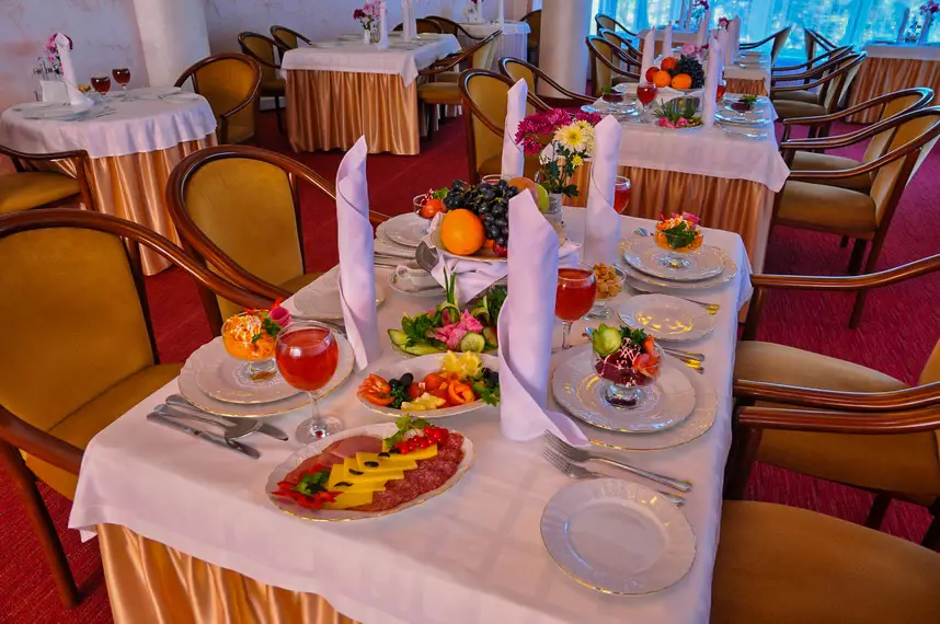 Ресторан в санатории Джинал в городе Кисловодске - фотография